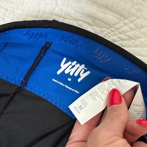 YITTY shiny Headliner Black Leggings - Picture 4 of 4